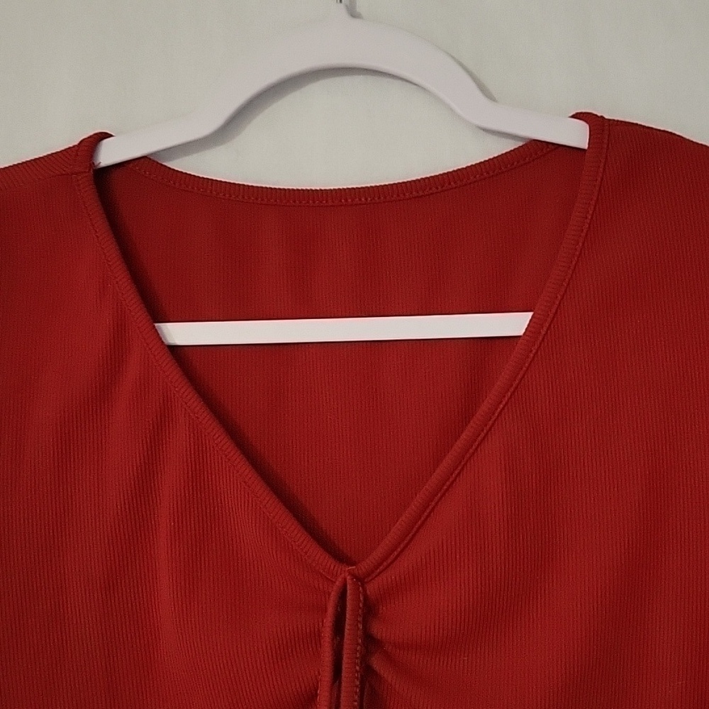 Shein medium Croptop - Picture 5 of 7